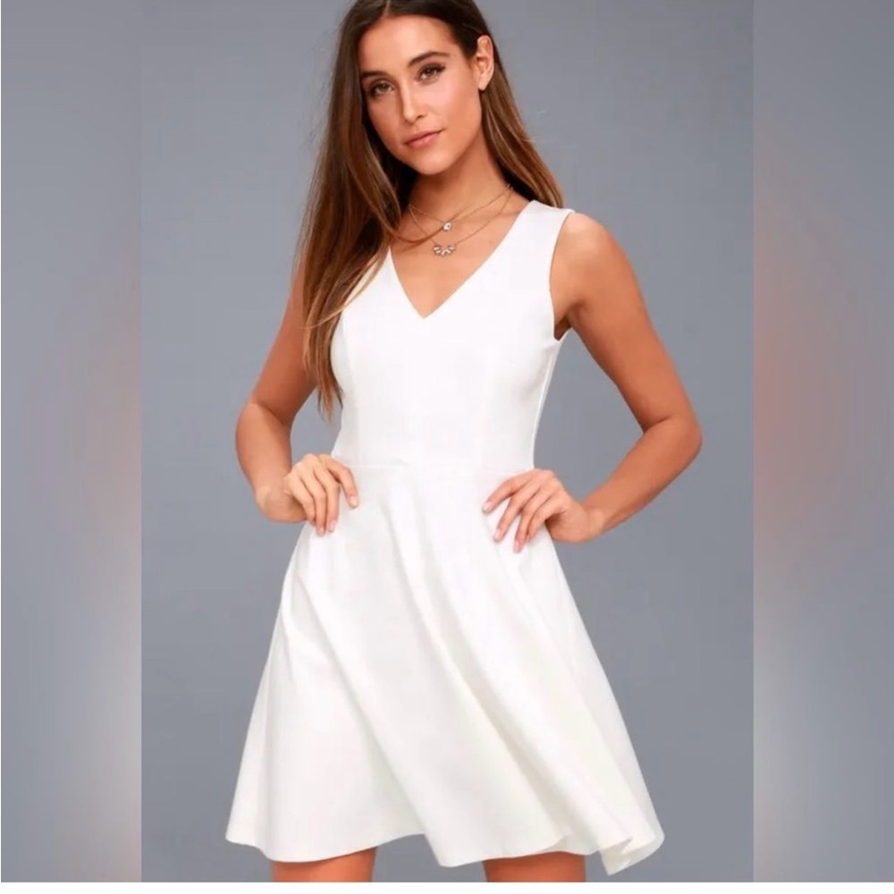 Lulus Women’s White Skater Mini Dress Size S NWOT